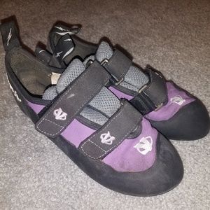 Evolv Women's Elektra VTR Climbing Shoe,Violet,7.5